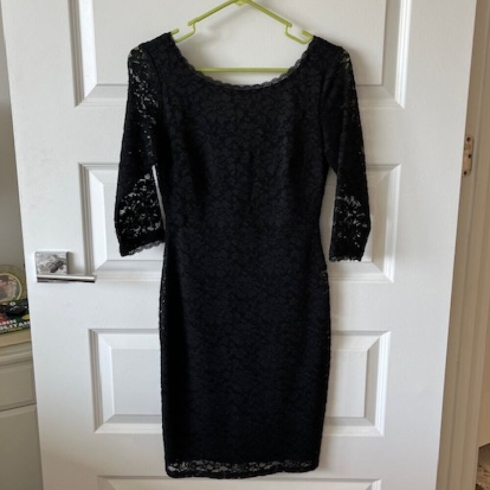 Laundry by Shelli Segal Black Lace Sheath Dress